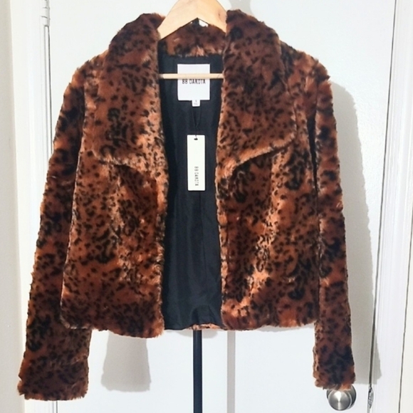 BB Dakota NWT Leopard Faux Fur Jacket Women’s Small Cropped Statement Coat - Picture 2 of 9